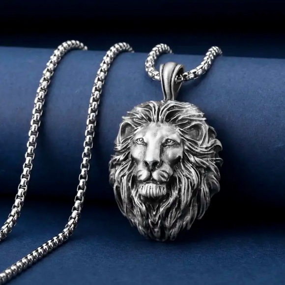 Other - Men’s Lion Necklace